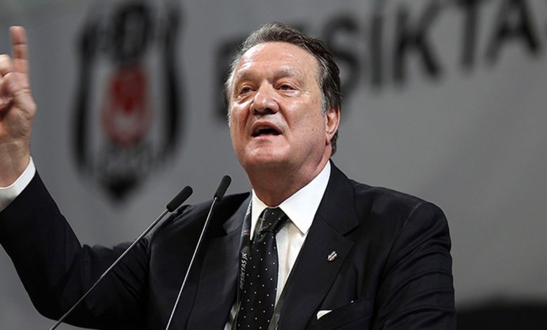 Hasan Arat suç duyurusunda bulundu 1 Hasan Arat'ın avukatı Altın Mimir, divan başkanı Tevfik Yamantürk ve çevresindeki kişiler hakkında suç duyurusunda bulunulduğunu açıkladı.