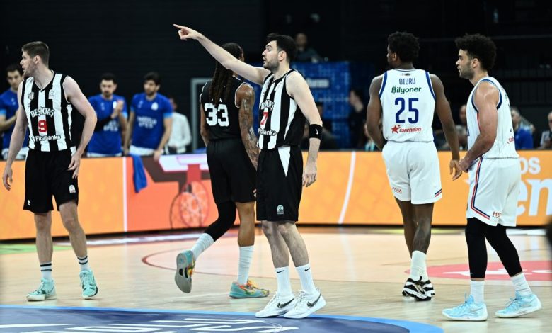 Türkiye Sigorta Basketbol Süper Lig'de erteleme ve sezonun son maçında Beşiktaş Fibabanka, Anadolu Efes'e deplasmanda 90-87 mağlup oldu