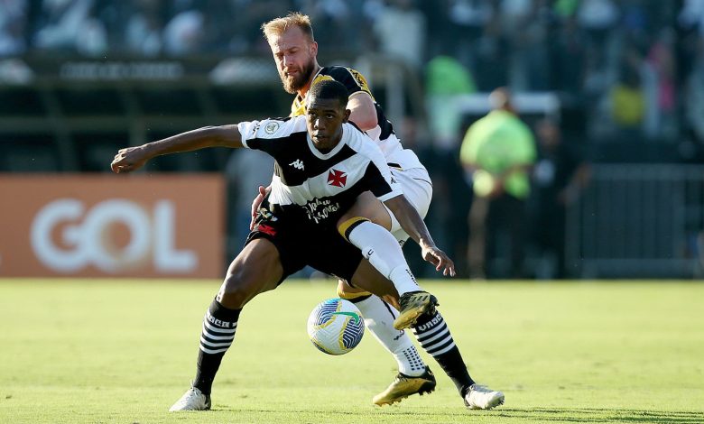Rayan, sözleşmesini uzattı! Beşiktaş teklif yaptı 1 Beşiktaş'ın 7 milyon Euro bonservis bedeli önerdiği Rayan'ın kulübüyle bitecek sözleşmesini geçen ay uzattığı ortaya çıktı