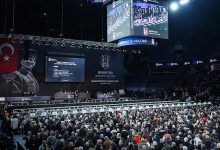 Beşiktaş Kongre Üyesi Zekihan Kızıloğlu, son 25 yılda başka takımları tutmasına karşın kongrede oy kullanmaları karşılığında bazı kişilerin devşirildiğini iddia etti