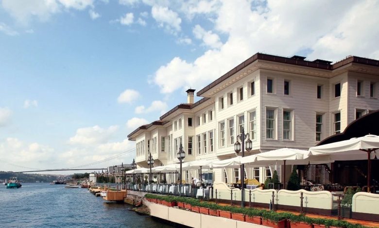 Ünal Aysal'a Beşiktaş'ta icra şoku 1 Galatasaray'ın eski başkanı Ünal Aysal'a ait Les Ottomans Hotel, 1 milyar 395 milyon TL muhammen bedelle icradan satışa çıkarıldı