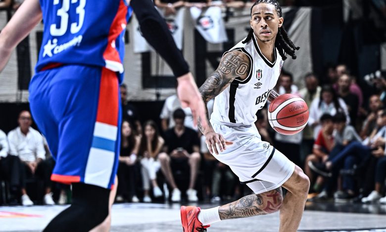 Beşiktaş Fibabanka bir harika! 1 Beşiktaş Fibabanka, Basketbol Süper Ligi Play-Off yarı final 5. maçında Anadolu Efes'i 82-75 yenerek finalde Fenerbahçe Beko'nun rakibi oldu
