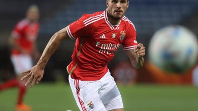 Beşiktaş, menajer Jorge Mendes (!) önderliğinde Benfica'dan sol bek David Jurasek'i satın alma opsiyonuyla kiralayacak