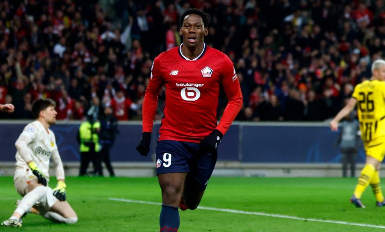 Beşiktaş'ın transfer listesinde yer alan hücum oyuncusu Jonathan David'e Fenerbahçe ve Galatasaray da talip oldu