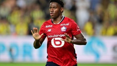 Lille'den ayrılmasının ardından serbest kalan Jonathan David'in menajeri Nikos Mavromaras, Instagram'dan Beşiktaş'ın hesaplarını takibe aldı