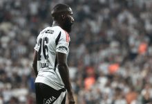 Beşiktaş Kulübü, 2022'de takıma dahil olan ve bugün sözleşmesi sona eren Arthur Masuaku ile yolların resmen ayrıldığını duyurdu