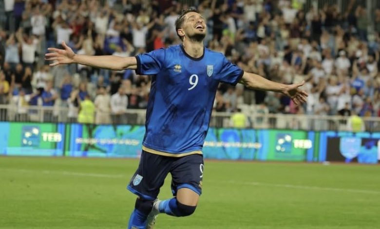 Milot Rashica, Genoa yolcusu 1 Beşiktaş'ın Kosovalı futbolcusu Milot Rashica'ya Genoa talip oldu. Siyah-beyazlılar bu transferden 8-9 milyon Euro gelir bekliyor