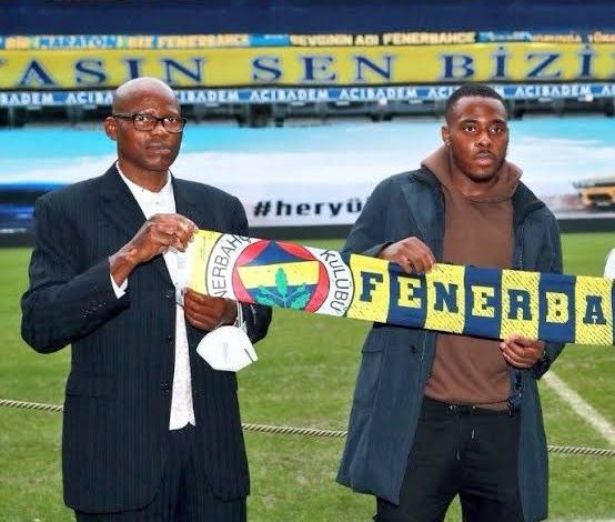Beşiktaş, Osayi Samuel'i askıya aldı 1 Beşiktaş Başkanı Serdal Adalı, Osayi Samuel transferini, babasının bitmek bilmeyen istekleri üzerine durdurdu