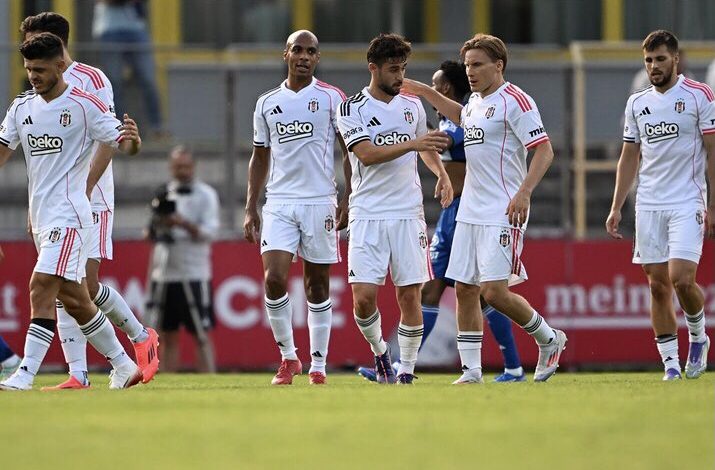 Beşiktaş rezil oldu! 1 Beşiktaş tamamen yedeklerle çıktığı hazırlık maçında Slovakya 2. Lig temsilcisi Petrzalka'ya 2-0 yenilerek yeni sezona hazır olmadığını gösterdi