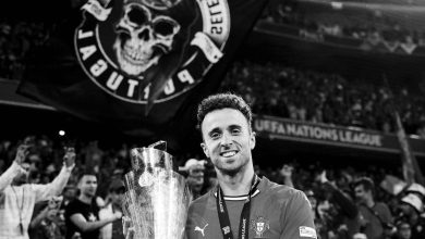 Liverpool'un başarılı futbolcusu Diogo Jota, ülkesi Portekiz'de geçirdiği trafik kazasında, Penafiel forması giyen kardeşi Andre Silva ile birlikte hayatını kaybetti