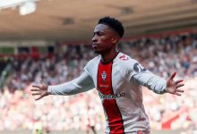 Beşiktaş'ın sağ bek için anlaştığı ve pazartesi İstanbul'da olacağı açıklanan Kyle Walker-Peters’ın gelişi bir kez daha ertelendi