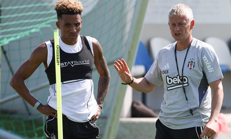 Solskjaer: İki gol bulmalıyız! 1 Beşiktaş Teknik Direktörü Ole Gunnar Solskjaer, Shakhtar Donetsk rövanşı öncesi basın toplantısında iddialı konuştu: