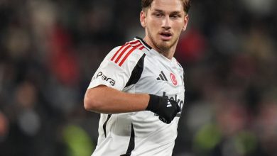 Beşiktaş, altyapıdan yetişen yeteneği Semih Kılıçsoy'u Cagliari'ye verip Benfica'dan Kerem Aktürkoğlu'nu almaya yakın
