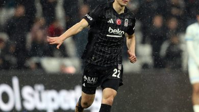 Beşiktaş, Bakhtiyor Zaynutdinov'un 2.8 milyon Euro karşılığında Rusya'nın Spartak Moskova transfer olduğunu açıkladı