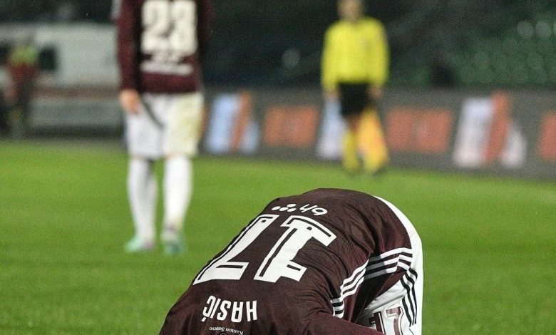 Beşiktaş bıraktı, rekor bonservisle gidiyor 1 Cracowia Krakow Başkanı, Beşiktaş'tan bedelsiz aldıkları Ajdin Hasic'e rekor transfer teklifleri geldiğini açıkladı