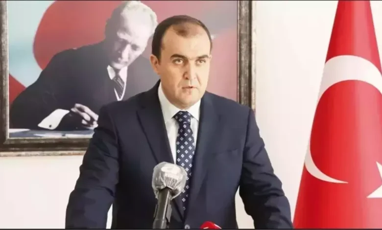 Valiler Kararnamesi ile Amasya Valisi olarak atanan Beşiktaş Kaymakamı Önder Bakan'ın yerine Hatay Vali Yardımcılığı görevinde bulunan Oğuzhan Bingöl atandı.