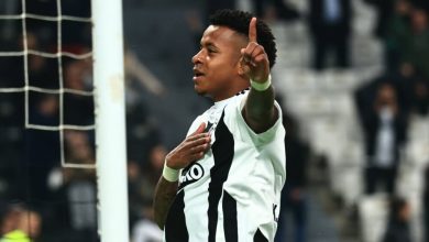 Geçen sezon Beşiktaş tarafından bonservisinin yüzde 50'siyle alınan Keny Arroyo, Brezilya'nın Cruzeiro takımına yolcu