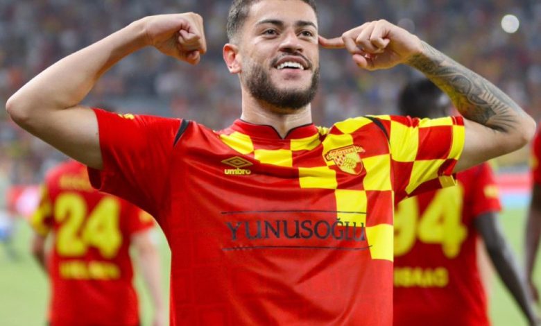 Beşiktaş, Keny Arroyo'nun bonservisinin yarısına 6 milyon Euro öderken Göztepe 2.5 milyon Euro'ya aldığı Romulo'yu Leipzig'e 23 milyon Euro'ya satıyor