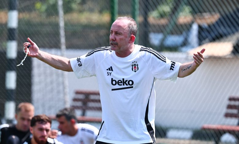 Beşiktaş'ın yarın Süper Lig'de Alanyaspor deplasmanındaki maçında Paulista, Rashica ve Mustafa Hekimoğlu forma giyemeyecek
