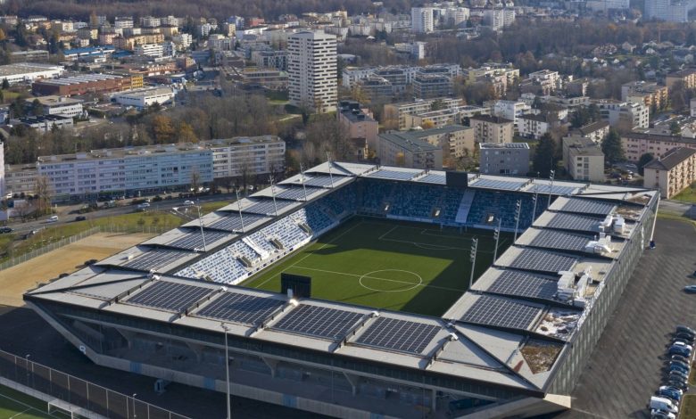 Lozan maçı öncesi Beşiktaşlılara ayrılan biletlerin karaborsada fahiş fiyatlarla satışa sunulduğu iddiası ortalığı karıştırdı