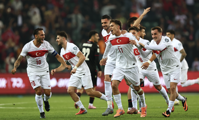 A Milli Takım, Dünya Kupası yolunda Gürcistan'ı farklı mağlup etti. 1 Turkiye Gurcistan Hakan Calhanoglu Kenan Yildiz Melih Demiral
