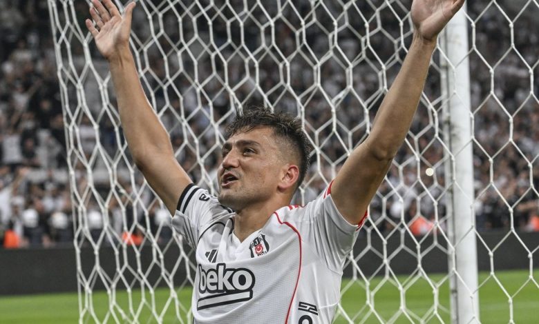Beşiktaş'tan naklen yayın isyanı 1 Beşiktaş Genel Sekreteri Uğur Fora, Gençlerbirliği maçının ikinci kanaldan naklen yayınlanacak olmasına tepki gösterdi