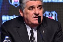 Çarşı Grubu, yaptığı yazılı açıklamayla Beşiktaş Başkanı Serdal Adalı’ya “Ya bu takımı toparlayın ya da derhal istifa edin” çağrısı yaptı