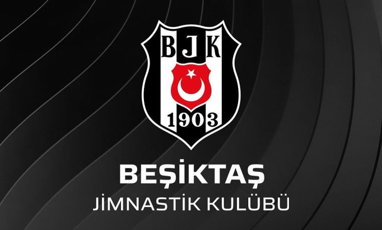 Beşiktaş’ta Serdal Adalı dönemi, uzun süren tartışmaların ardından sadece 22 oy farkla kabul edildi. Sayım süreci büyük tartışmalara yol açtı