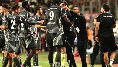 Murat Kaytaz: Artık kırılmıyoruz 6 Beşiktaş’ta yardımcı antrenör Murat Kaytaz, Antalyaspor maçı sonrası Sergen Yalçın’ın yerine basın toplantısında konuştu