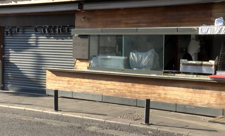 Beşiktaş, Ortaköy'de kumpir ve midye dolma yemelerinin ardından zehirlenen ailede, iki çocuğun ardından anne de yaşamını yitirdi