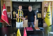 Beşiktaş’ta Veli Kavlak’ın görevine son verilmesinin ardından altyapı oyuncularının rasgele kiralanması tartışılıyor