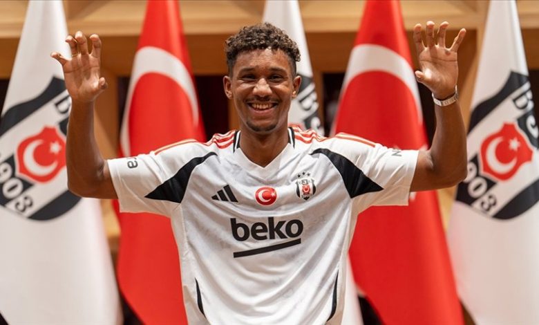 Beşiktaş’ta ilk ayrılık kapıda! 1 Beşiktaş’ta son dönemde forma şansı bulamayan Felix Uduokhai, takımdan ayrılmak istediğini iletti. Yönetim ayrılığa onay verdi