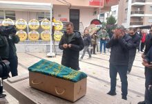 Beşiktaş'ın efsanelerinden Feyyaz Uçar'ın hayatını kaybeden 3,5 aylık torunu Can Arbay, bugün İzmir'de son yolculuğuna uğurlandı