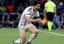 Beşiktaş'ta kadro dışı bırakılan Necip Uysal, futbolu siyah-beyazlı formayla bırakacağını açıkladı