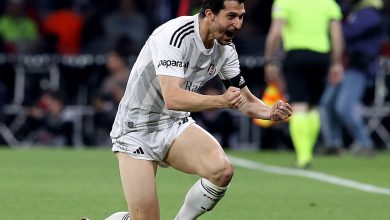 Beşiktaş'ta kadro dışı bırakılan Necip Uysal, futbolu siyah-beyazlı formayla bırakacağını açıkladı