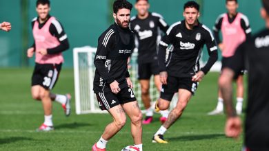 Rafa Silva’dan ikide iki! 4 Beşiktaş’ta krize neden olan Rafa Silva dünün ardından bugünkü antrenmana da çıkarak, “Geri döndüm” mesajı verdi