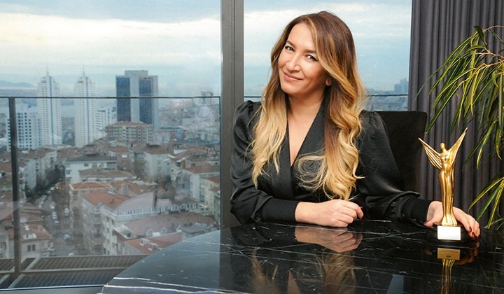 Hakkında dava açılan Hülya Turan'ın hesabında yoğun para giriş çıkışı oldu.