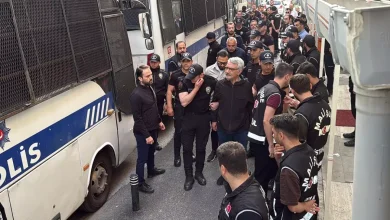 Suç örgütü lideri olduğu iddiasıyla tutuklanan Aziz İhsan Aktaş ve Beşiktaş Belediyesi İhale Danışmanı Mustafa Mutlu, ‘etkin pişmanlık'tan tahliye edildi.