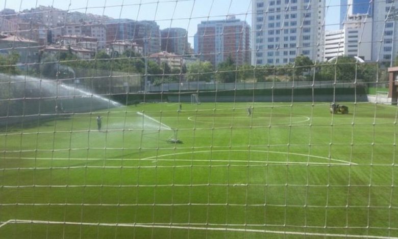 Hürser Tekinoktay’dan Beşiktaş camiasına: Yapılacak 2 satır dilekçe yazmak. Spor alanlarımızın betonlaştırılması ile ilgili plana toplu itiraz yapılabilir