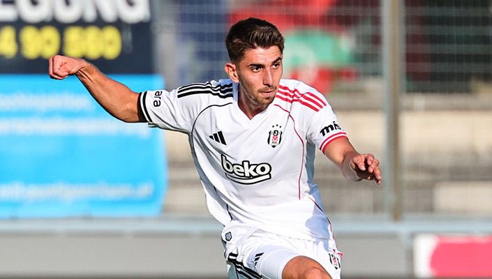 Demir Ege Tıknaz'ın Kayserispor maçının kadrosundan çıkarılmasının ardından taraftarlar, "Braga'ya hayırlı olsun" dedi