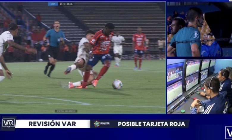 Elan Ricardo girdi, atıldı! 1 Beşiktaş'ın kiralık olarak gönderdiği Elan Ricardo, Deportes Tolima'da ikinci yarının başında girip 58'de kırmızı kart gördü