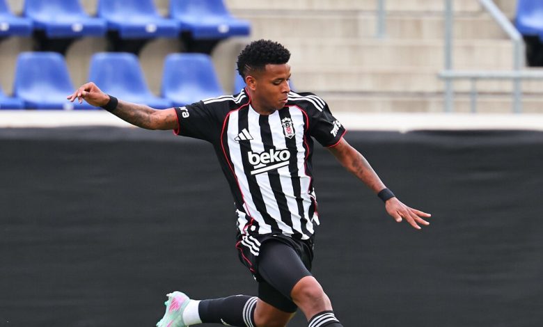 Keny Arroyo: Beşiktaş yanlış bir adımdı 1 Geçen sezonun devre arasında geldiği Beşiktaş’ta forma bulamayan Keny Arroyo, dönemin teknik direktörü Ole Gunnar Solskjaer’i suçladı