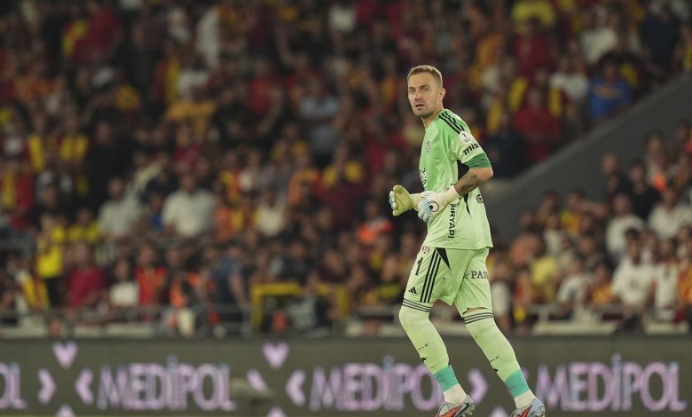 Sezon başında Ernest Muçi’yi Trabzonspor’a gönderen Beşiktaş, deneyimli kaleci Mert Günok’u da Fenerbahçe’ye bedava verdi