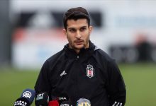 Beşiktaş'ın önce kaptanlığını elinden aldığı ardından kadro dışı bıraktığı Necip Uysal kramponlarını asma kararı aldı