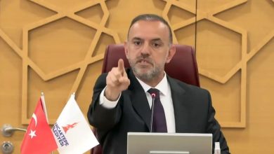 Sancaktepe Meclisi’nde “BJK tesisleri” gerilimi 4 Sancaktepe Belediye Meclisi’nde, ihaleyle Beşiktaş’a kiralanan iki spor tesisinin yargıya taşınması gündemi karıştırdı.