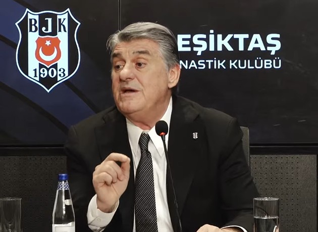 Serdal Adalı: Protesto etmeyin! 1 Beşiktaş Başkanı Serdal Adalı, Konyaspor maçında taraftardan protesto etmemeleri ricasında bulundu