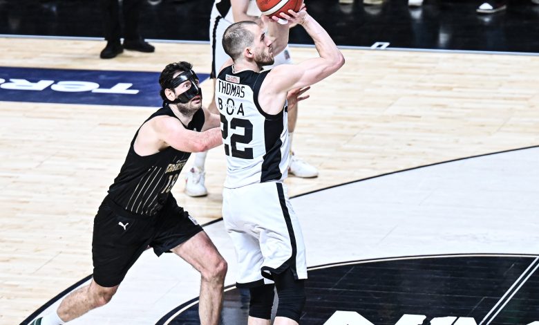 Türkiye Sigorta Basketbol Süper Ligi’nde Beşiktaş Gain, Safiport Erokspor’u yenerek 19 haftada 16. galibiyetini elde etti