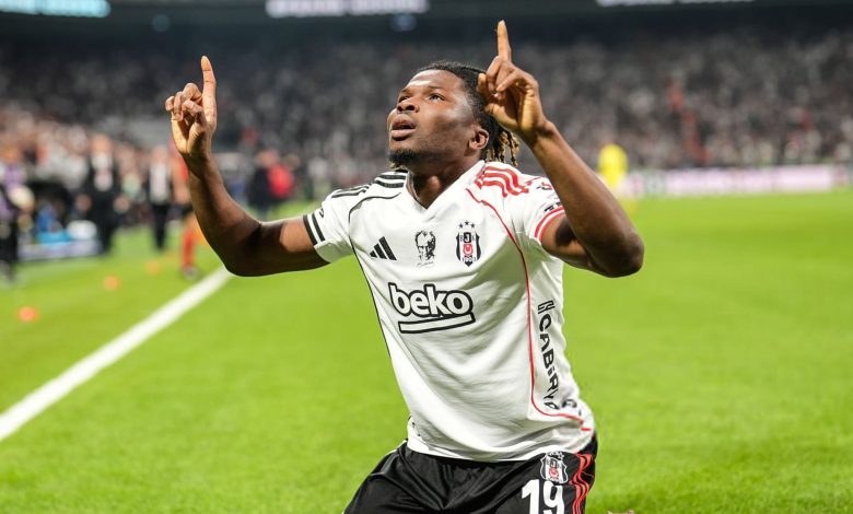 El Bilal Toure'den kötü haber 1 Beşiktaş'ın Başakşehir'i 3-2 yendiği karşılaşmada sakatlanan El Bilal Toure, Galatasaray derbisinde yok