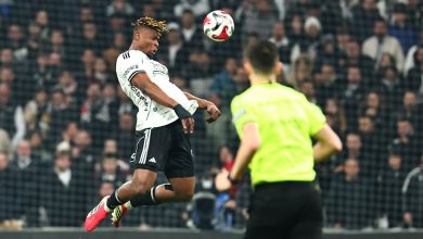 Kaya Çilingiroğlu: Beşiktaş önemsenmiyor! 4 Beşiktaşlı spor yorumcusu Kaya Çilingiroğlu, Galatasaray derbisinin hakemini ve siyah-beyazlı yönetimi yerden yere vurdu