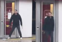 Beşiktaş Nispetiye Caddesi’ndeki bir bankaya silahla giren şüpheli, soygun girişiminde bulundu.